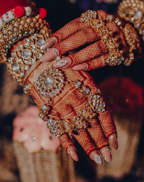 latest-Bridal-Nail-trends